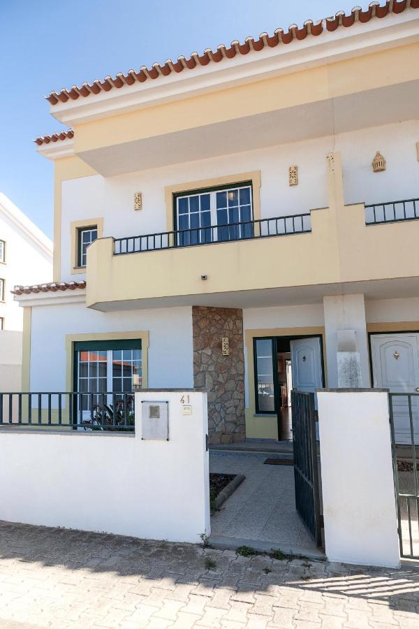Ocean Breeze Villa Atouguia Da Baleia Exterior foto